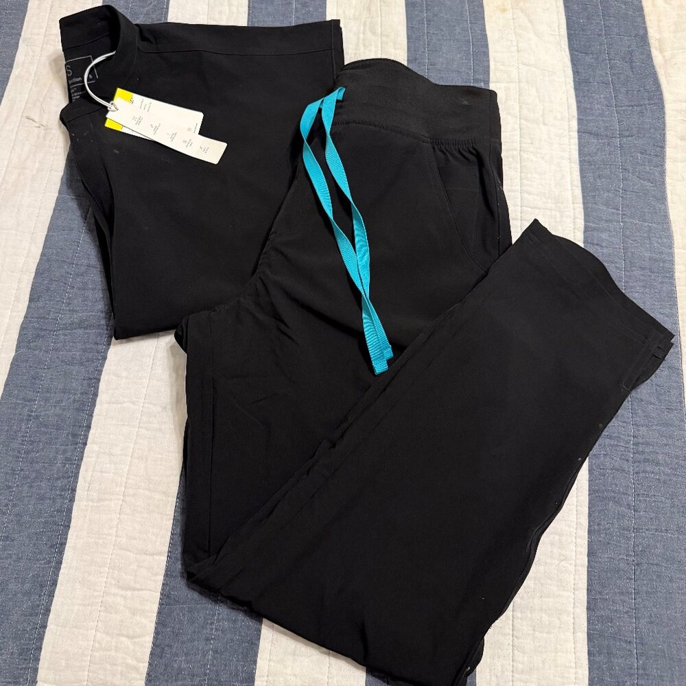 Figs Scrub Set
